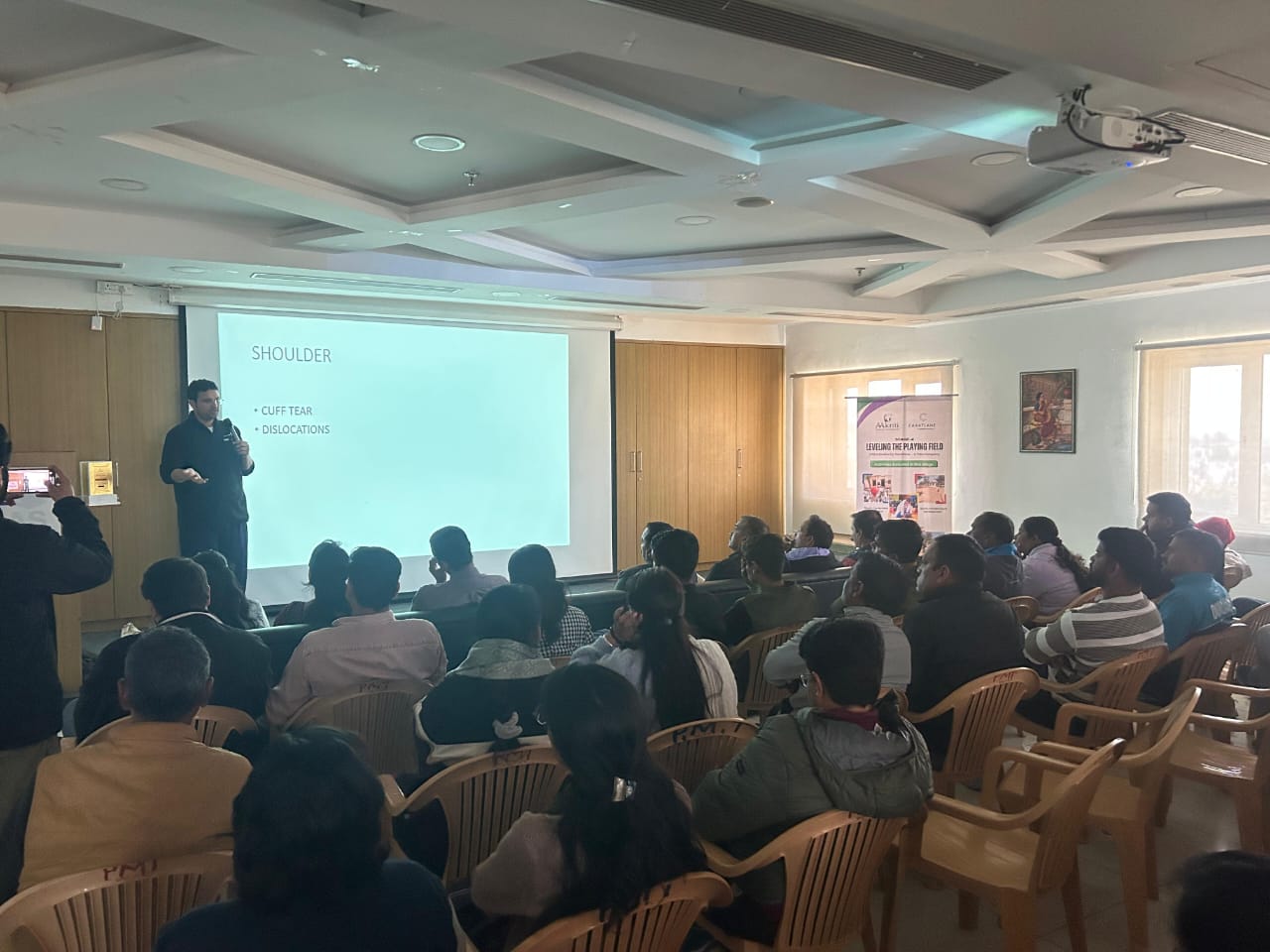 खेल के मैदान पर चोट लगने पर मिलेगा तुरंत इलाज