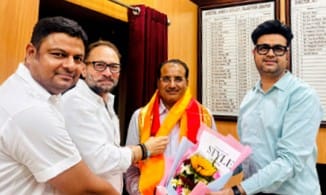 खनन पट्टों के विस्तार और अरावली क्षेत्र में वैज्ञानिक खनन को लेकर सौंपा ज्ञापन